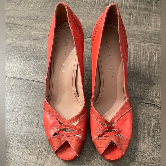 Gianni Bini Genuine Leather Salmon Heels Size 9 - Picture 3 of 9